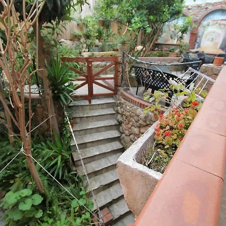 Bed and Breakfast Sa Bertula Λα Μανταλένα